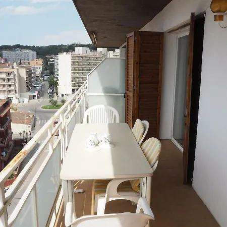 With Views Of And Sea Views. Simple And Cozy. Apartamento Calella