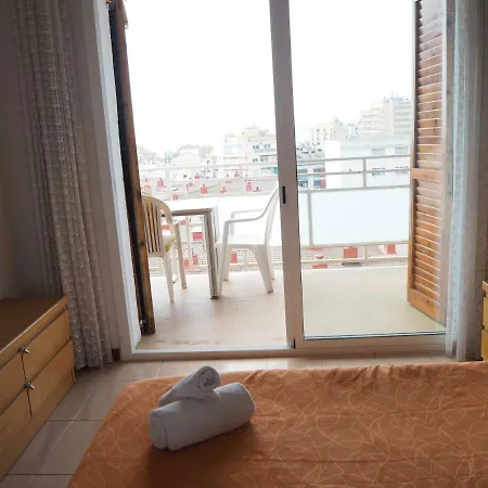 With Views Of And Sea Views. Simple And Cozy.
